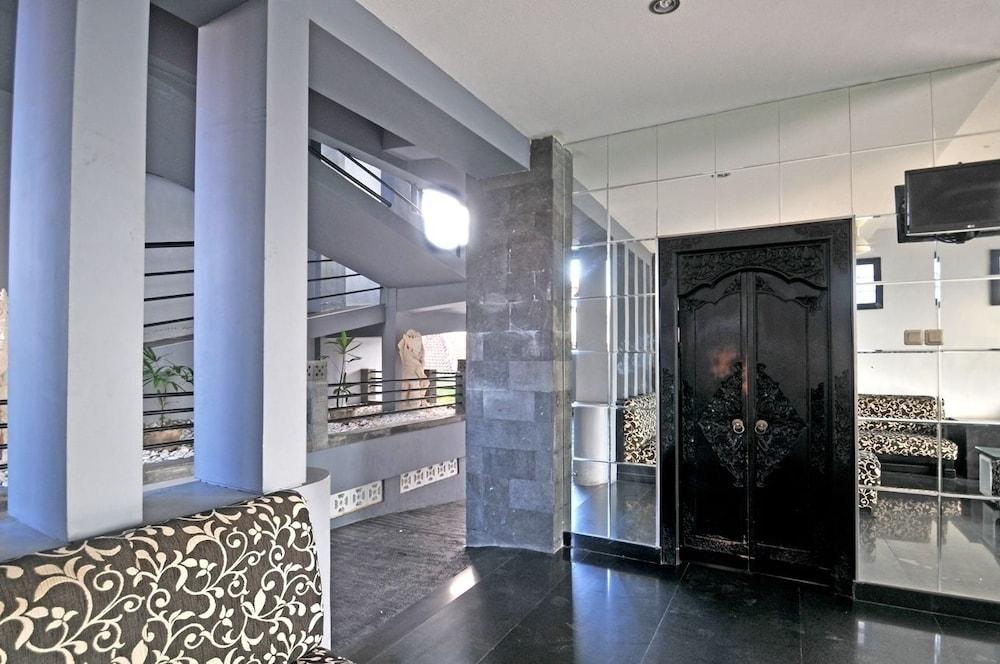Arya Hotel & Spa กูตา ภายนอก รูปภาพ