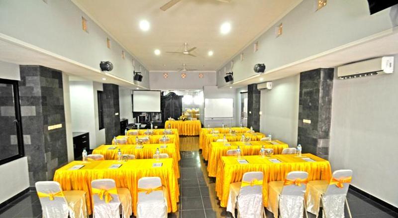 Arya Hotel & Spa กูตา ภายนอก รูปภาพ
