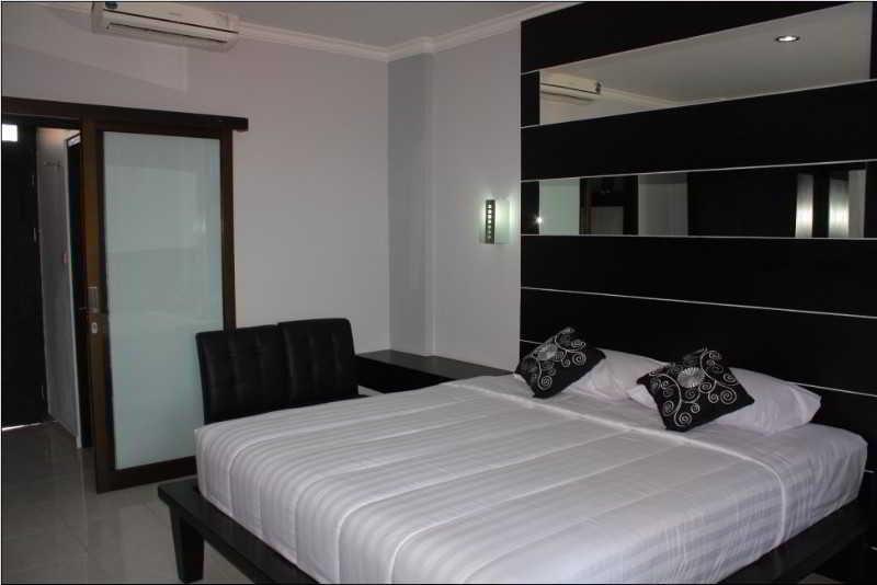 Arya Hotel & Spa กูตา ภายนอก รูปภาพ